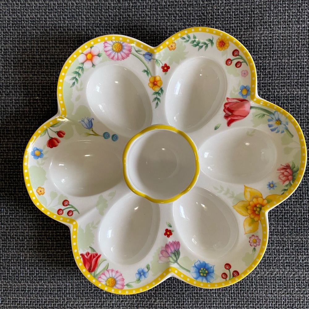 Villeroy & Boch Spring Awakening Egg plate, 20 cm (~ 7.8”)